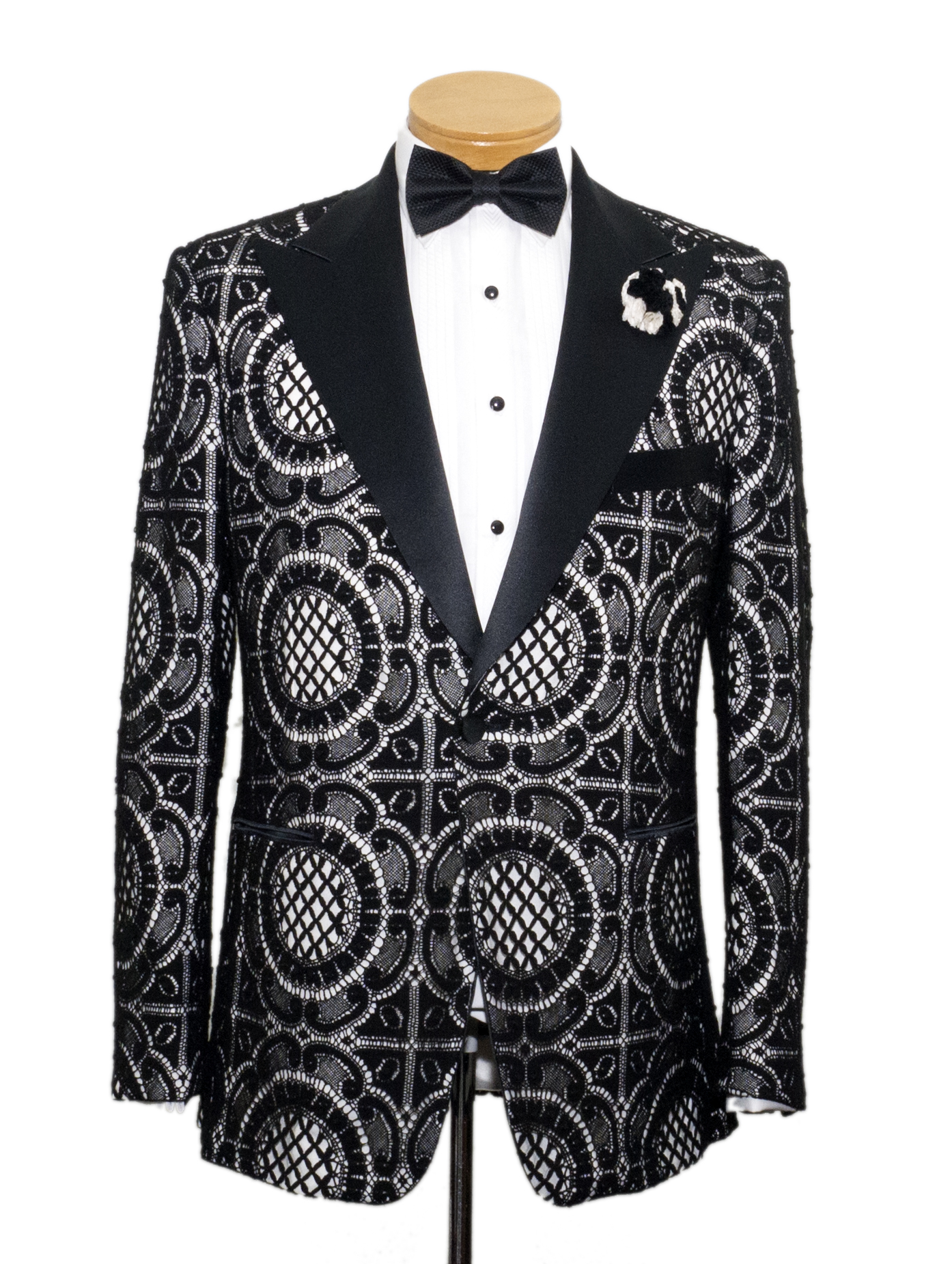 Patterned black-and-white dinner jacket